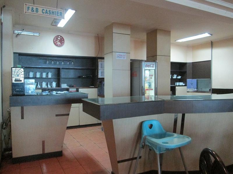 Merpati Hotel Pontianak Eksteriør billede